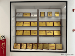 从打“一口价、零增固定工期”办事模式